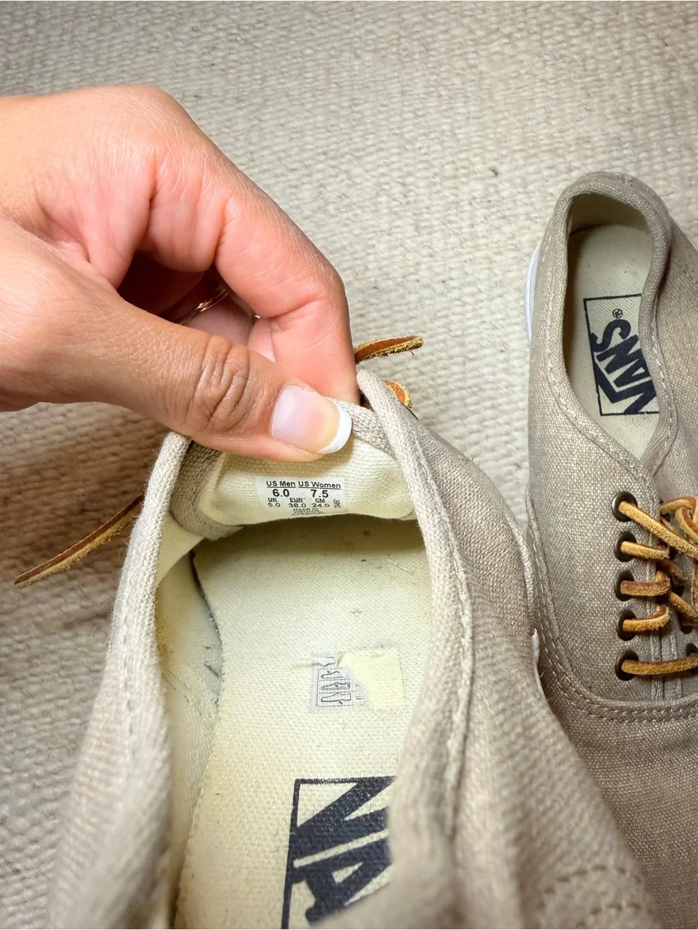 Vans low top